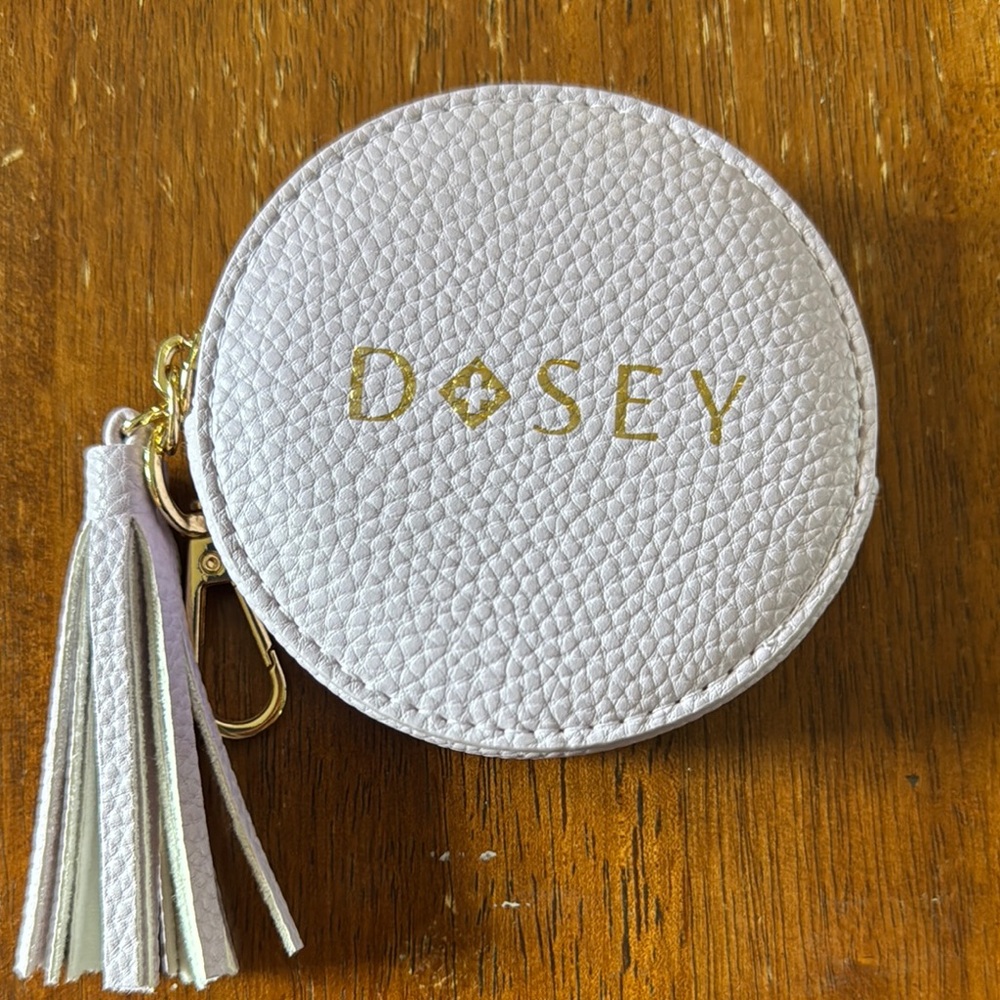 Dosey: lilac and pink pill container